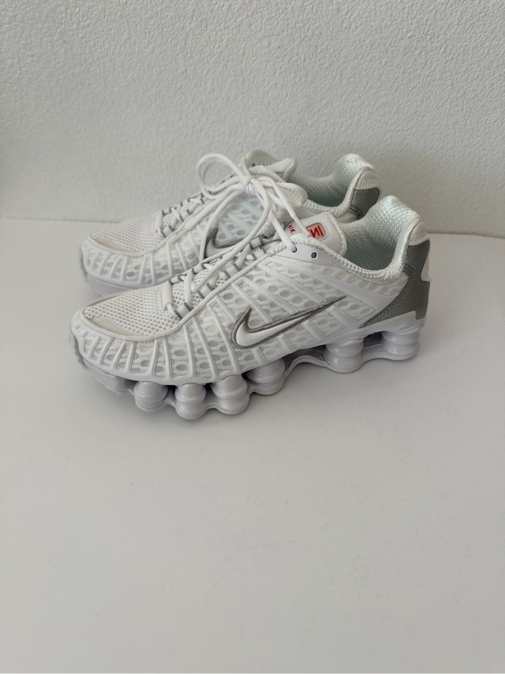 Nike Women's Shox TL White Metallic Silver Running Shoe Sneaker AR3566 100 Sz 7